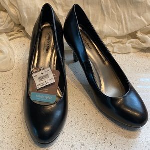 Black heels: by Predictions: 8 1/2 W